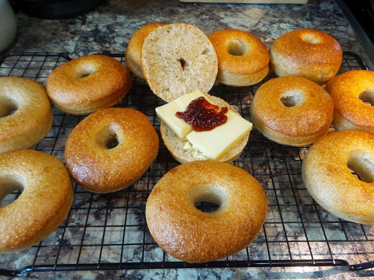 Sourdough Discard Bagels (Wholemeal)